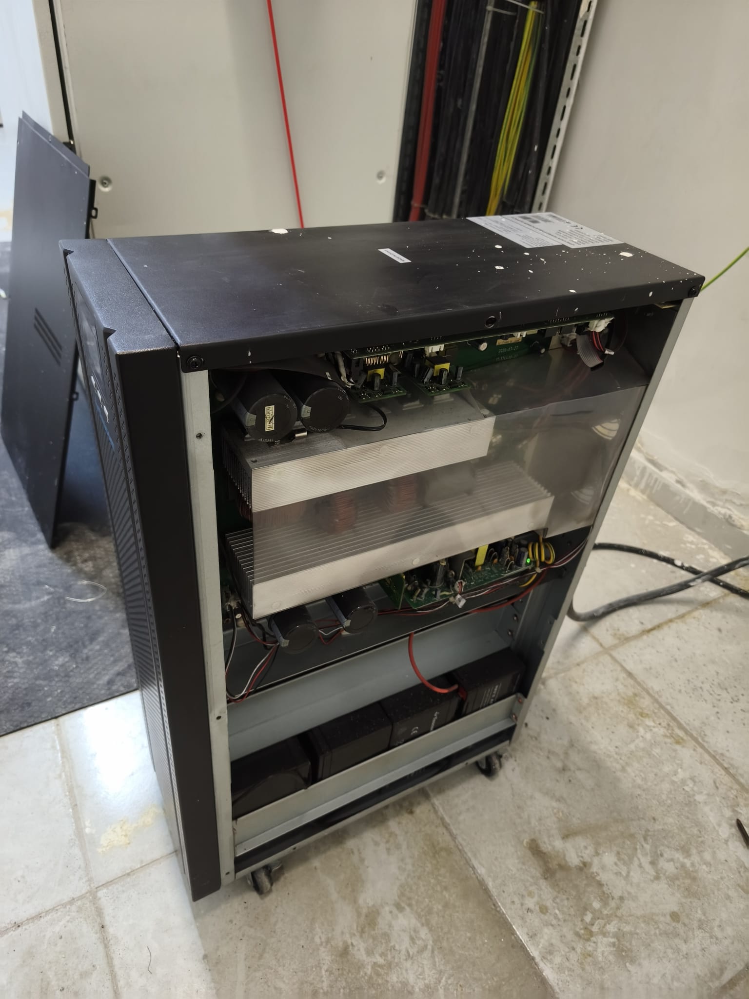 UPS bakımı — GDK Elektrik